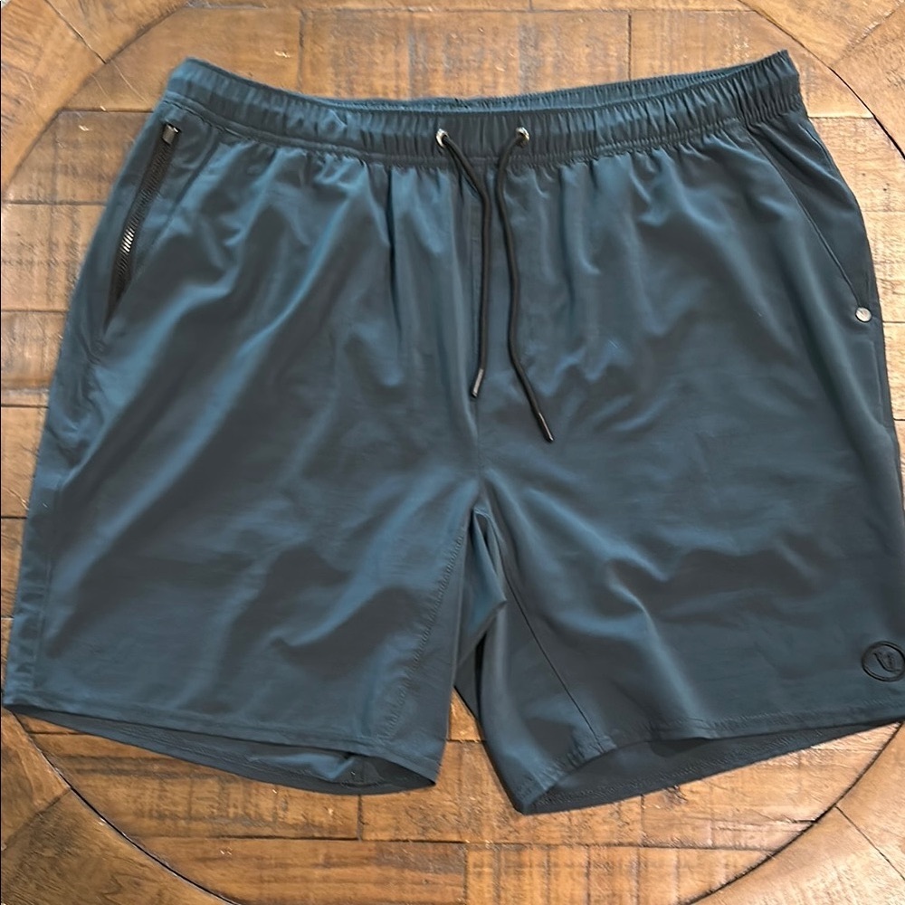 Vuori Elevate Kore Shorts - Indigo